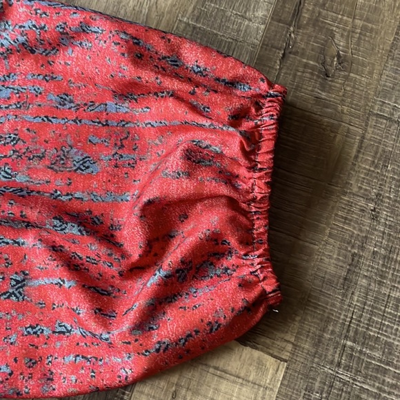 MISSLOOK blouse, red and blue-grey with tribal type pattern, size S - Picture 2 of 5